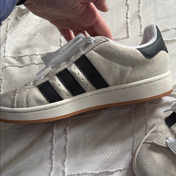 Adidas Campus’s - Picture 2 of 6